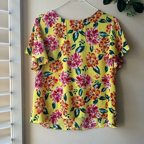 W5 Floral Yellow Top - Picture 2 of 7